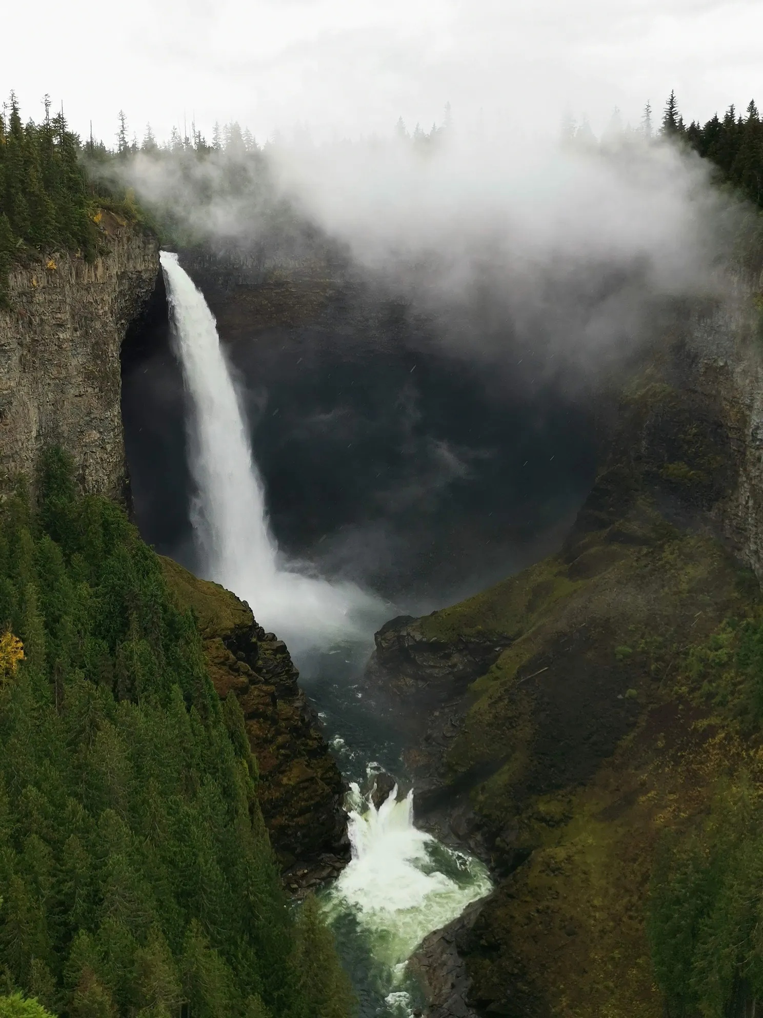 Helmcken Falls